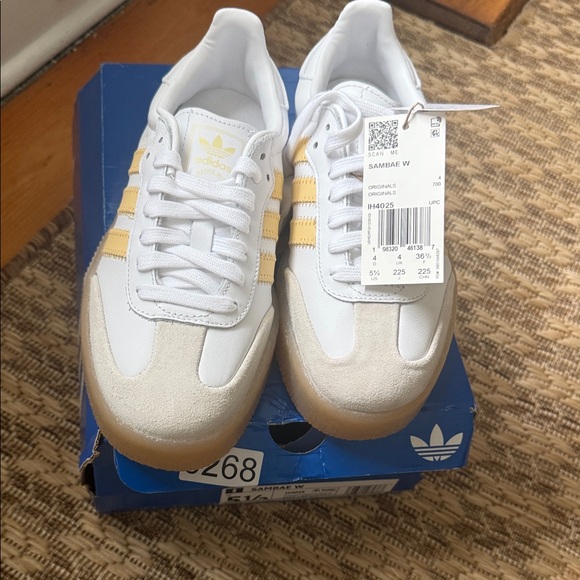 adidas Shoes - NWT adidas Sambae W White with Pale Yellow Stripes and Gum Sole
